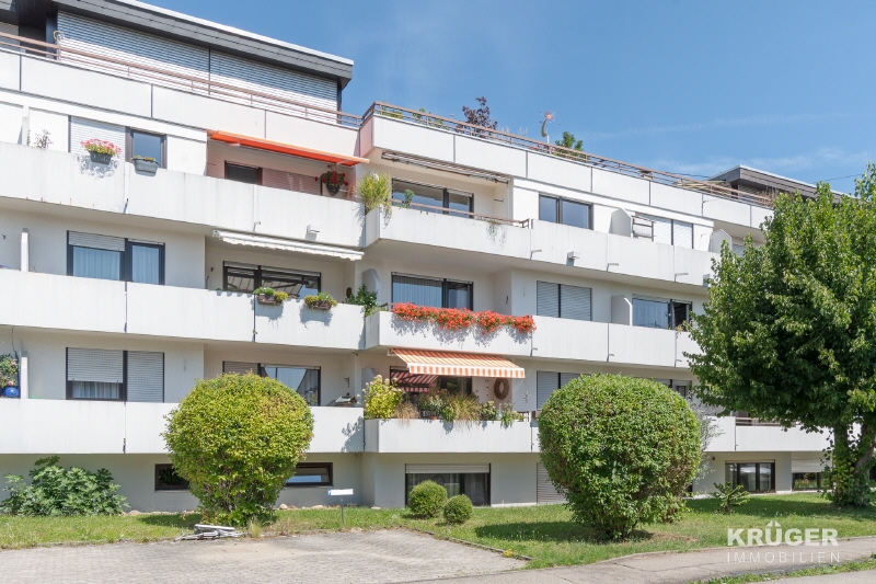 Leinfelden-Echterdingen, Ortsteil Musberg - Helle 4-Zi.-Whg. mit Balkon und TG-Stellplatz - Sofort frei