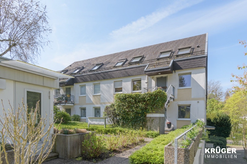 KA-Durlach-Guggelensberg | 5,5-Zi-Mais.-Whg mit Dachterrasse, TG- und Kfz-Stellpl. - sofort bezugsfrei